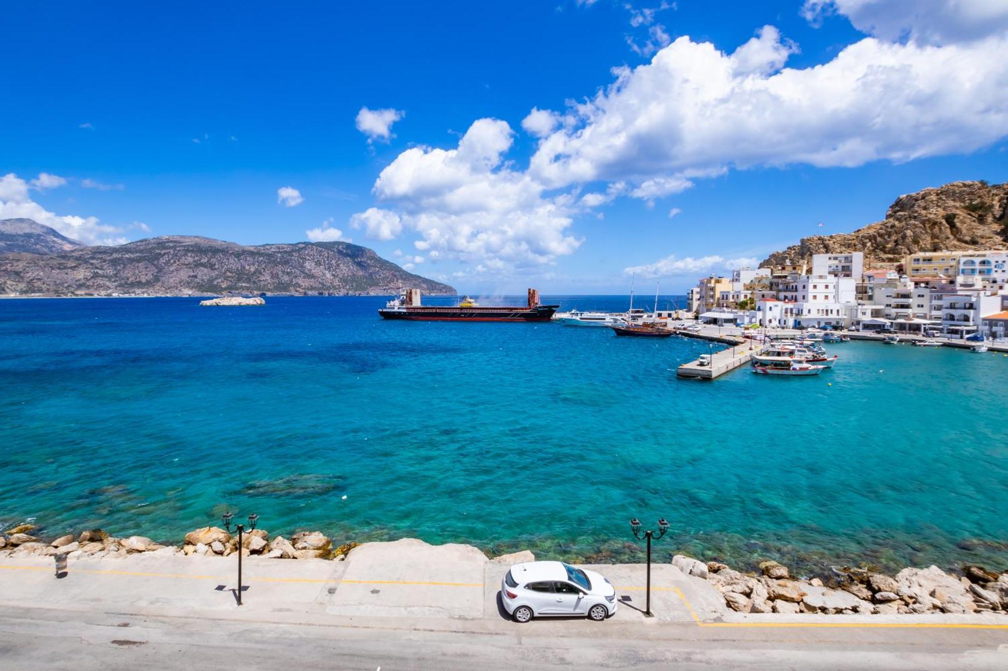 Mimis & Connie 1 Apartment Karpathos Town  Exterior photo